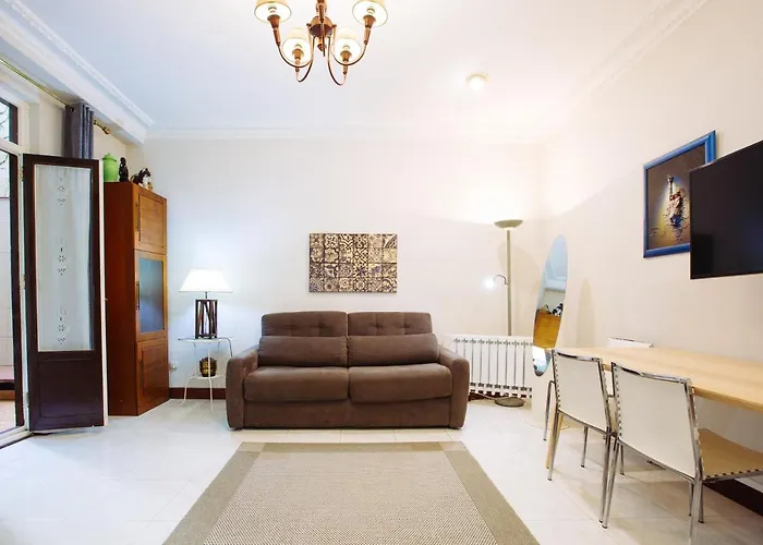 Centrico Junto Estacion Tren Y Autobus